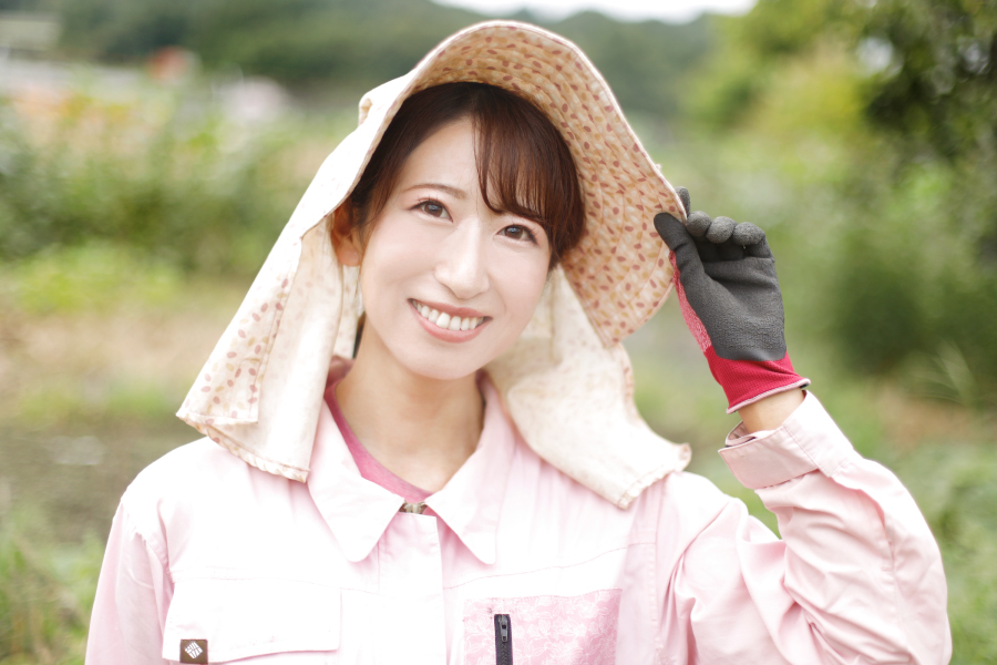 笑顔の田中さきさん